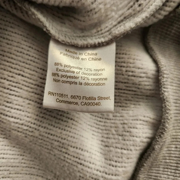 Ingrid & Isabel Mama Crewneck Grey Sweater sz XS - Picture 10 of 10